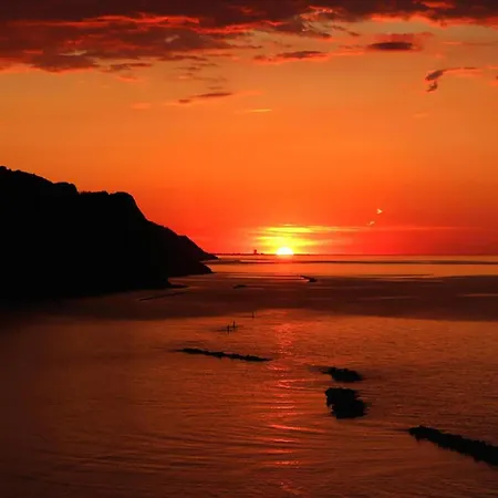 Διαμέρισμα Gioiello Sul Mare Con Splendida Terrazza Πέζαρο