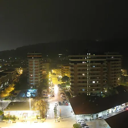 Gioiello Sul Mare Con Splendida Terrazza * Πέζαρο
