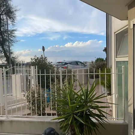 Gioiello Sul Mare Con Splendida Terrazza Διαμέρισμα